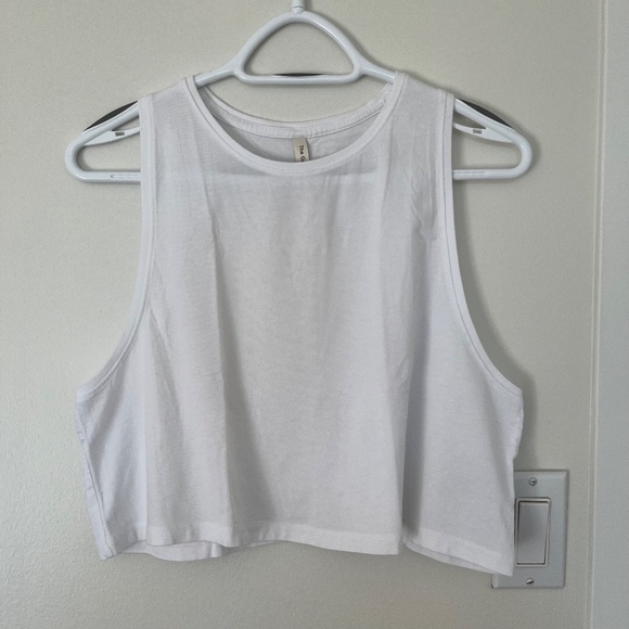 BNWOT⎜Aritzia The Group by Babaton⎜ROCKET TANK⎜WHITE - Picture 13 of 13